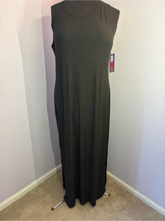 Dresses & Skirts - 32 Heat Stretch Dress,NWT,Size XL